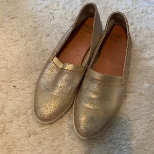 Frye metallic slip ons sz 8